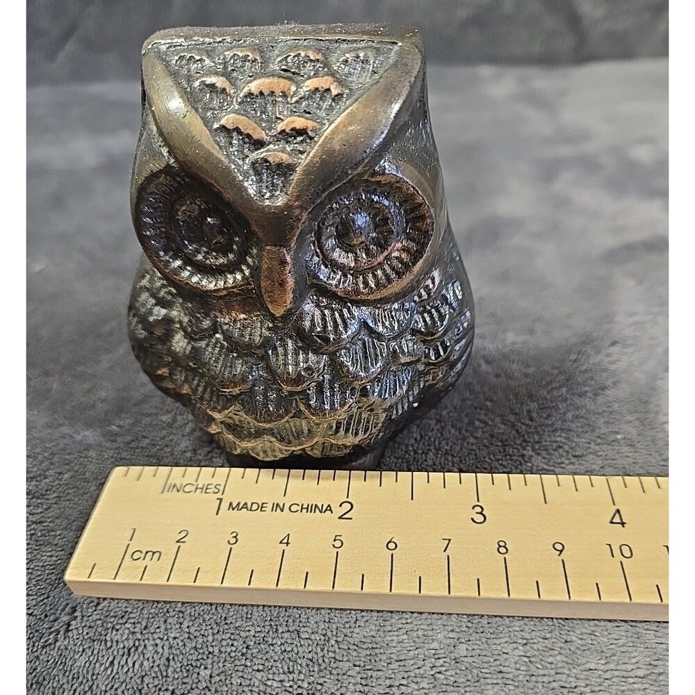 Owl Figurine Paperweight Two's Company Metal Bronze Bird SEEN ON YOUNG SHELDON - Picture 4 of 11